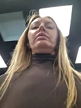 Snapshot of Miss____Mia_ chatting on 25, 11, 2025 Miss Mia online show from 25, 11, 2025