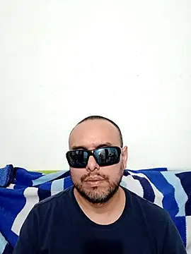 Snapshot of ElSunEagle chatting on 23, 5, 2026 ElSunEagle online show from 23, 5, 2026