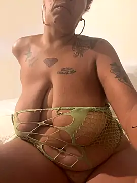 Exotickittykatt online show from 14, 9, 2025