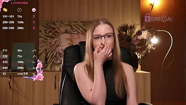 Snapshot of steffania- chatting on 1, 3, 2025 steffania- online show from 1, 3, 2025