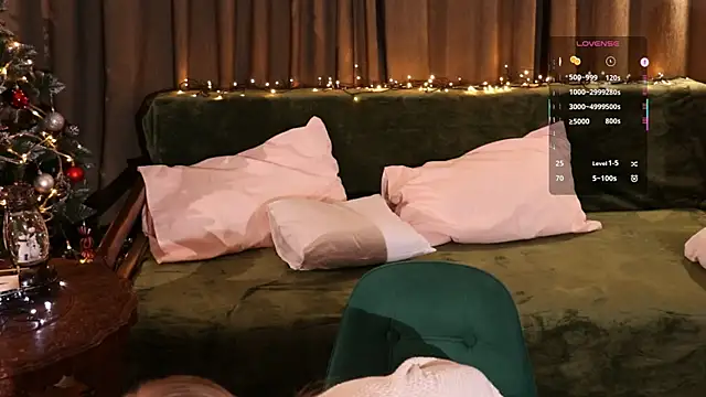 Snapshot of steffania- chatting on 18, 12, 2025 steffania- online show from 18, 12, 2025