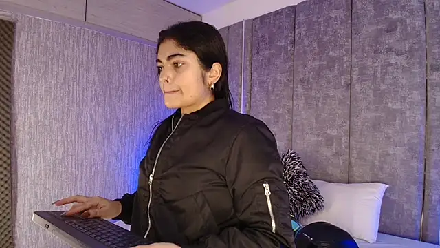 GiselOrtiz online show from 10, 2, 2026