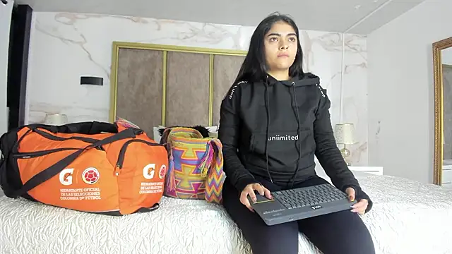 GiselOrtiz online show from 12, 2, 2026