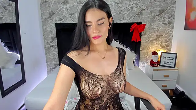 Maylin Garcia online show from 4, 12, 2024