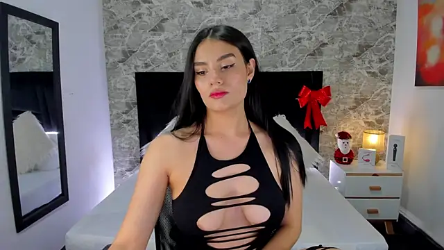 Maylin Garcia online show from 12, 12, 2024