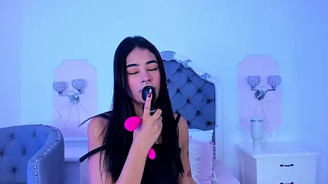 Jasmine55   online show from 1, 2, 2025