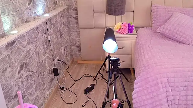 Snapshot of ZendayaGrey chatting on 17, 10, 2025 ZendayaGrey online show from 17, 10, 2025