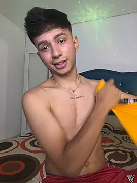 Leonarrrd 01 online show from 15, 12, 2024