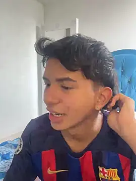 Leonarrrd 01 online show from 25, 10, 2025