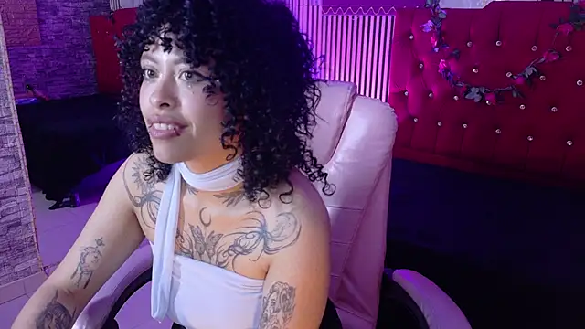 miahernadez303av online show from 7, 7, 2026