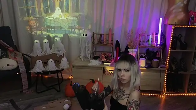 Kerry Kirk online show from 24, 10, 2025