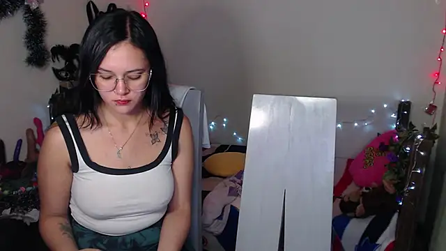 Snapshot of Antonella_Cruz02 chatting on 19, 12, 2024 Antonella Cruz02 online show from 19, 12, 2024