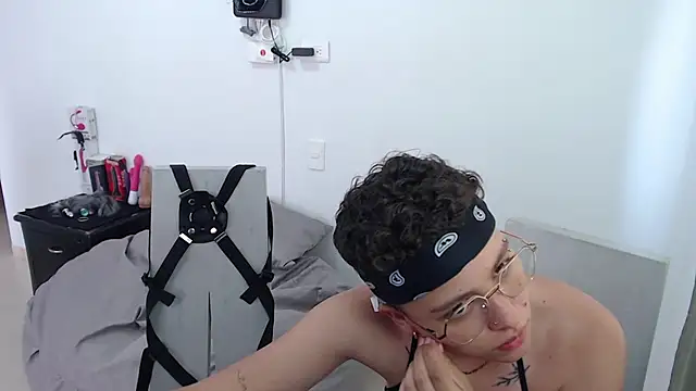 Snapshot of Antonella_Cruz02 chatting on 16, 3, 2025 Antonella Cruz02 online show from 16, 3, 2025