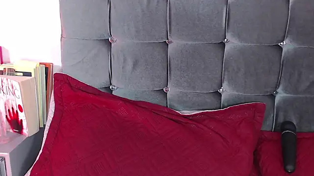 Antonella Cruz02 online show from 31, 5, 2026