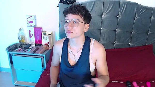 Antonella Cruz02 online show from 12, 6, 2026