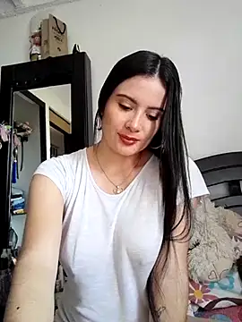 Zoe Clark  online show from 18, 2, 2025