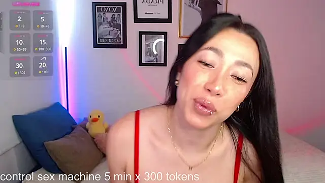 Snapshot of lilyy_evanss chatting on 3, 2, 2025 lilyy evanss online show from 3, 2, 2025