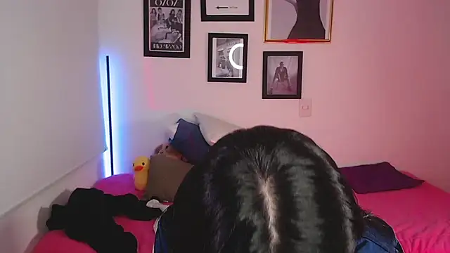 Snapshot of lilyy_evanss chatting on 27, 2, 2025 lilyy evanss online show from 27, 2, 2025