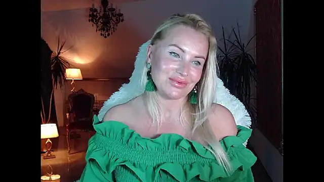 Snapshot of eyesangel22 chatting on 10, 1, 2025 eyesangel22 online show from 10, 1, 2025