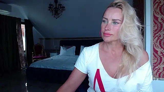 Snapshot of eyesangel22 chatting on 25, 9, 2025 eyesangel22 online show from 25, 9, 2025