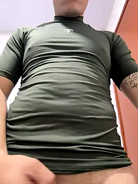 Snapshot of elpollo17 chatting on 8, 11, 2025 elpollo17 online show from 8, 11, 2025