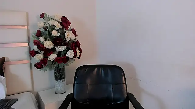 CamilaSofiia online show from 12, 3, 2025