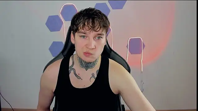 Snapshot of Chris_Tyson chatting on 4, 12, 2024 Chris Tyson online show from 4, 12, 2024