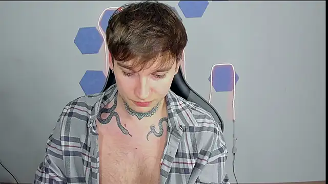 Snapshot of Chris_Tyson chatting on 4, 12, 2024 Chris Tyson online show from 4, 12, 2024