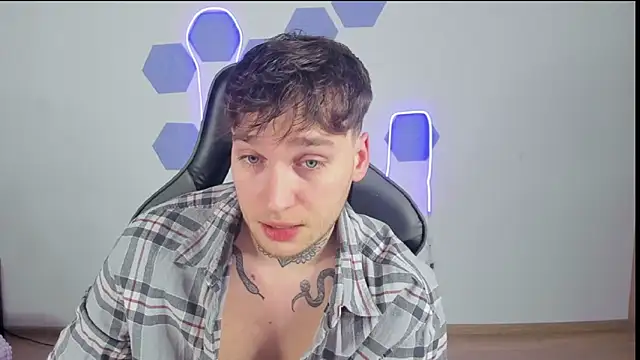 Snapshot of Chris_Tyson chatting on 25, 12, 2024 Chris Tyson online show from 25, 12, 2024