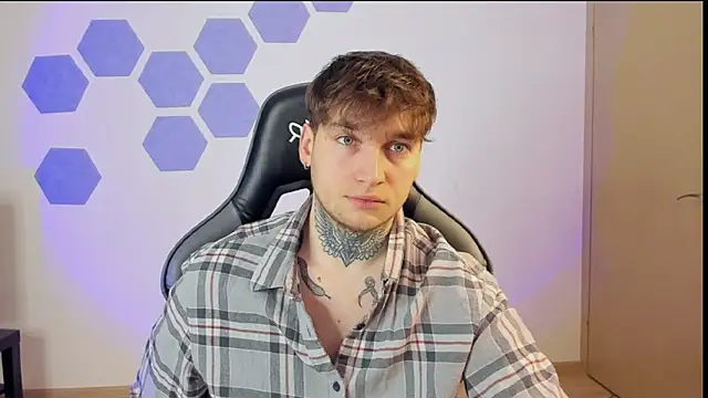 Snapshot of Chris_Tyson chatting on 3, 2, 2025 Chris Tyson online show from 3, 2, 2025