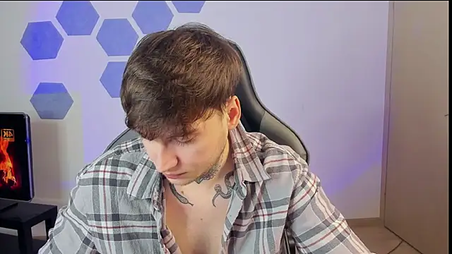 Snapshot of Chris_Tyson chatting on 4, 2, 2025 Chris Tyson online show from 4, 2, 2025