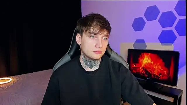 Snapshot of Chris_Tyson chatting on 6, 2, 2025 Chris Tyson online show from 6, 2, 2025