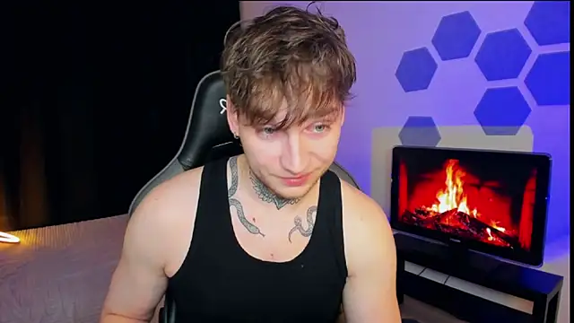 Snapshot of Chris_Tyson chatting on 8, 2, 2025 Chris Tyson online show from 8, 2, 2025