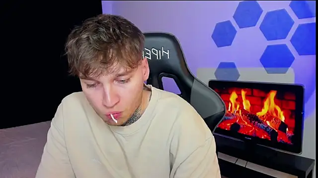 Snapshot of Chris_Tyson chatting on 16, 2, 2025 Chris Tyson online show from 16, 2, 2025