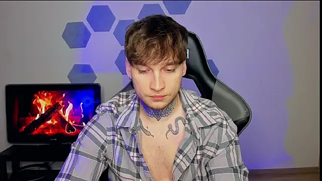 Snapshot of Chris_Tyson chatting on 13, 3, 2025 Chris Tyson online show from 13, 3, 2025