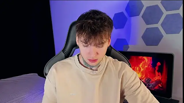 Snapshot of Chris_Tyson chatting on 20, 3, 2025 Chris Tyson online show from 20, 3, 2025