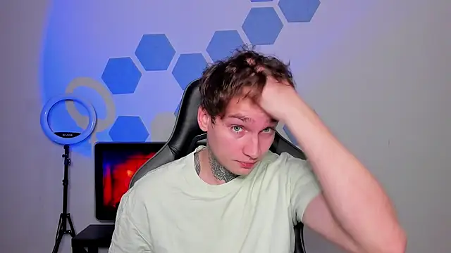 Snapshot of Chris_Tyson chatting on 31, 10, 2025 Chris Tyson online show from 31, 10, 2025