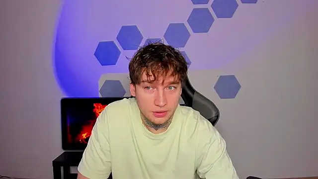 Snapshot of Chris_Tyson chatting on 12, 11, 2025 Chris Tyson online show from 12, 11, 2025