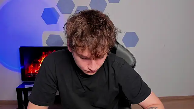 Snapshot of Chris_Tyson chatting on 13, 11, 2025 Chris Tyson online show from 13, 11, 2025