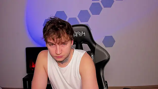 Snapshot of Chris_Tyson chatting on 19, 11, 2025 Chris Tyson online show from 19, 11, 2025