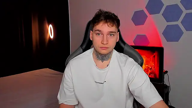 Snapshot of Chris_Tyson chatting on 27, 11, 2025 Chris Tyson online show from 27, 11, 2025