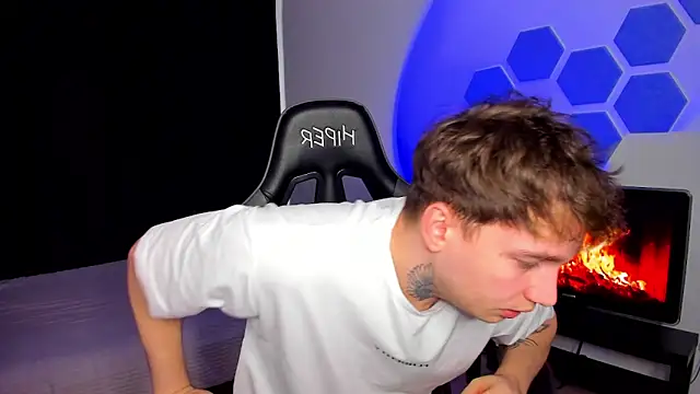 Chris Tyson online show from 8, 1, 2026