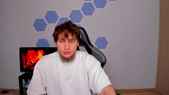 Chris Tyson online show from 31, 7, 2026