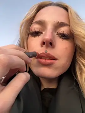 LoraaDoll online show from 29, 9, 2025