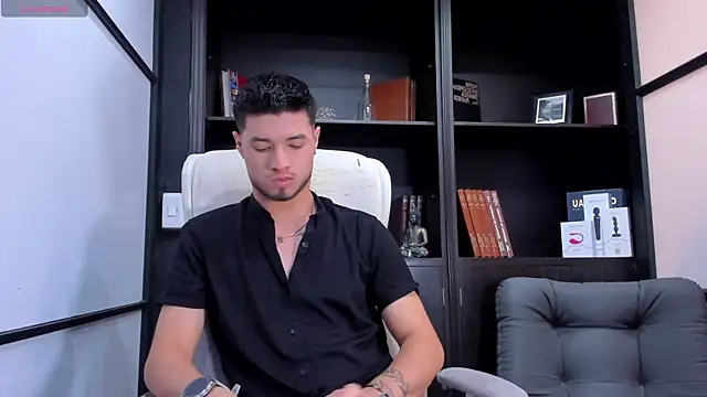 EdwardRoss  online show from 16, 2, 2025