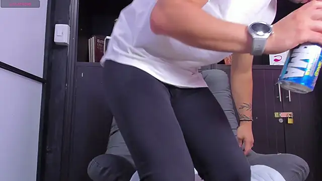 EdwardRoss  online show from 19, 2, 2025