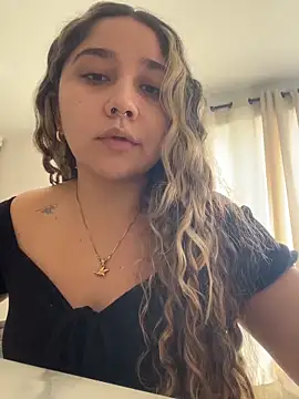 Cherryyquen online show from 13, 2, 2026