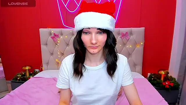 Lili flowerr online show from 30, 12, 2024