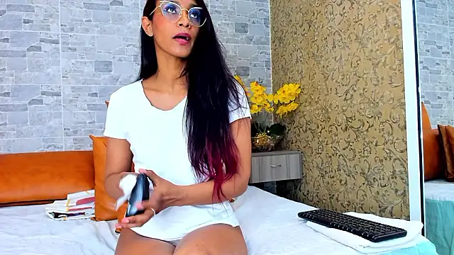 Snapshot of ZoeSmitth chatting on 3, 12, 2024 ZoeSmitth online show from 3, 12, 2024