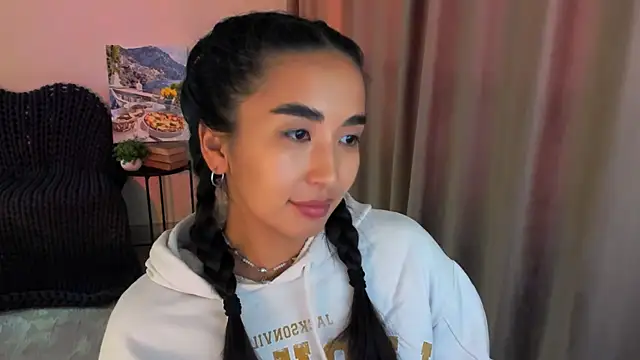 worldofkim online show from 19, 3, 2025